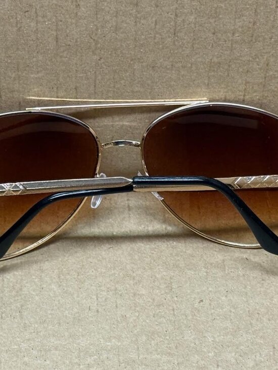 Vintage-Style Metal Navigator Sunglasses (Mint) main image 8